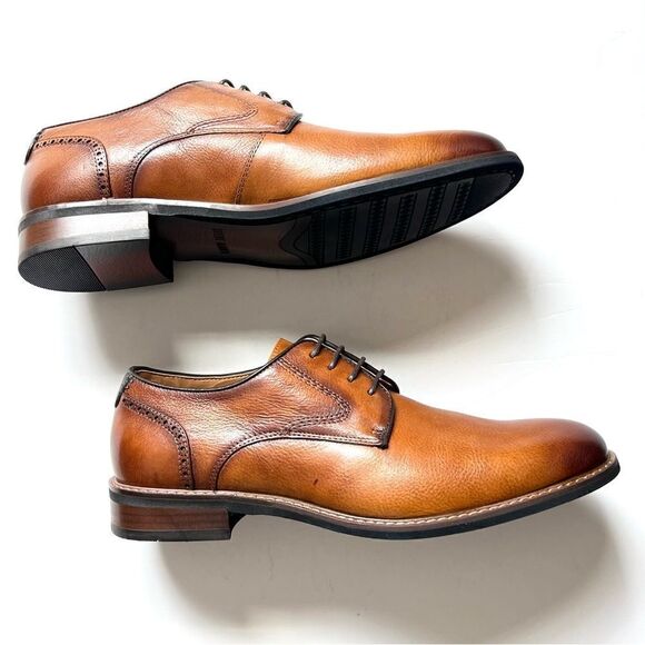 New In Box Steve Madden Bannon Oxford in Cognac main image 5